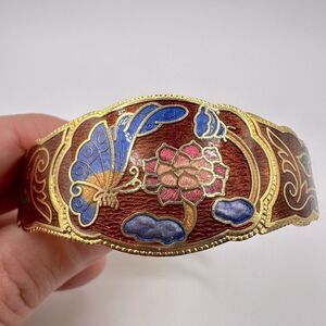 Beautiful cloisonné butterfly and flower clamp hinged bracelet!